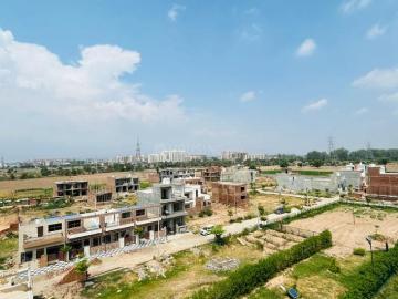 Residential Plot in Gazipur for resale Zirakpur. The reference number is 14925479