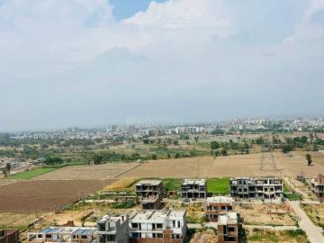 Residential Plot in Gazipur for resale Zirakpur. The reference number is 19783536