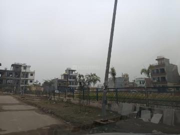 Residential Plot in Gazipur for resale Zirakpur. The reference number is 20313553