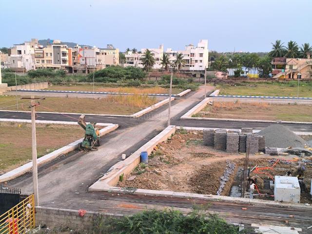 Residential Plot in Gerugambakkam for resale Chennai. The reference number is 18460998