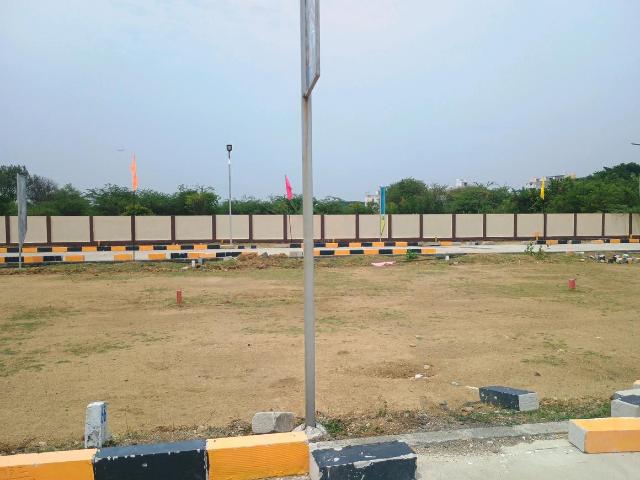 Residential Plot in Tharapakkam for resale Chennai. The reference number is 20499158