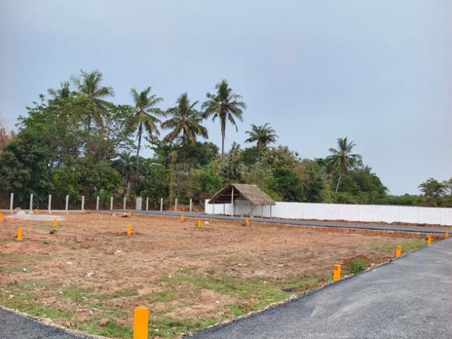 Residential Plot in Gerugambakkam for resale Chennai. The reference number is 20604400