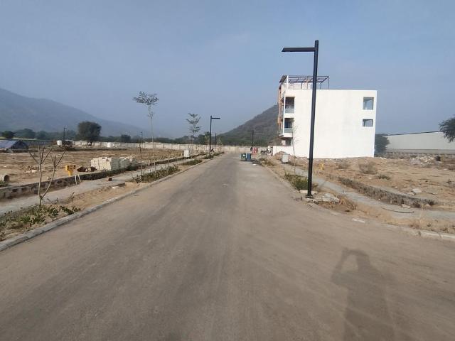 Residential Plot in Ghilot for resale Neemrana. The reference number is 19108244