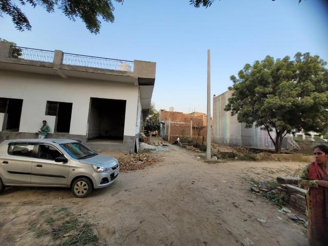Residential Plot in Girdharpur Sunarasi for resale Ghaziabad. The reference number is 11315269