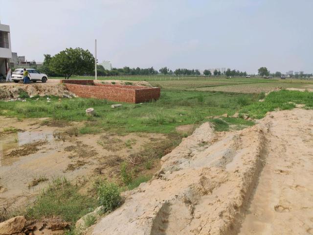 Residential Plot in Girdharpur Sunarasi for resale Ghaziabad. The reference number is 20507807