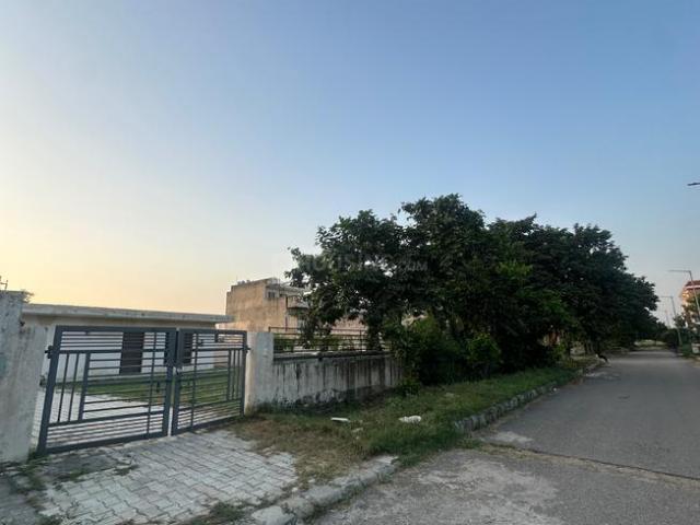 Residential Plot in Gmada Aerocity for resale Mohali. The reference number is 19939089