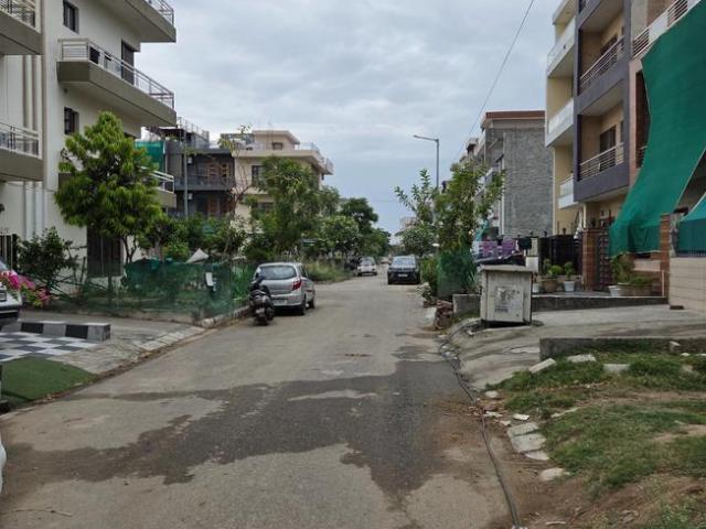 Residential Plot in Gmada Aerocity for resale Mohali. The reference number is 20105384