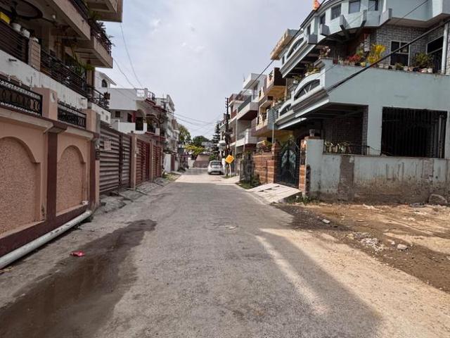 Residential Plot in GMS Road for resale Dehradun. The reference number is 19869792
