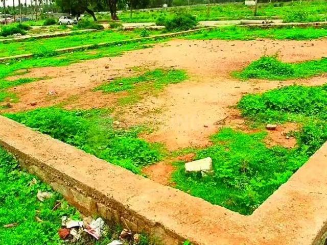Residential Plot in Gola Road for resale Patna. The reference number is 20670619