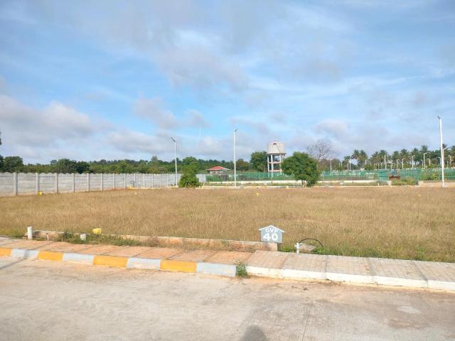 Residential Plot in Nelamangala for resale Bengaluru. The reference number is 21135370