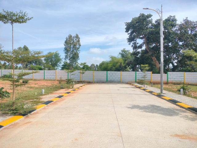 Residential Plot in Nelamangala for resale Bengaluru. The reference number is 21142445
