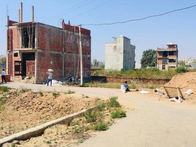 Residential Plot in Gomti Nagar Extension for resale Lucknow. The reference number is 16945264