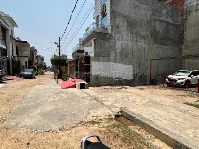 Residential Plot in Gomti Nagar Extension for resale Lucknow. The reference number is 21048522