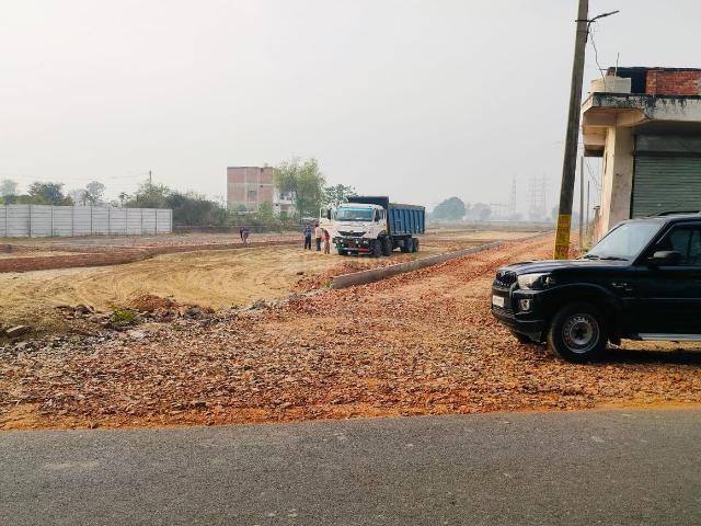Residential Plot in Gomti Nagar Extension for resale Lucknow. The reference number is 17565179