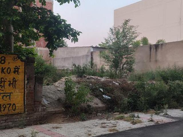 Residential Plot in Gomti Nagar for resale Lucknow. The reference number is 20147064