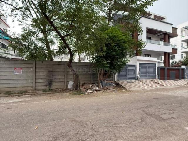 Residential Plot in Gomti Nagar for resale Lucknow. The reference number is 20113180