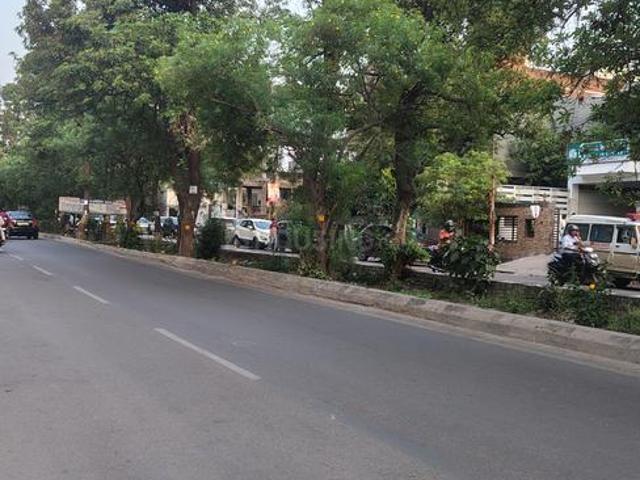 Residential Plot in Gomti Nagar for resale Lucknow. The reference number is 20137753