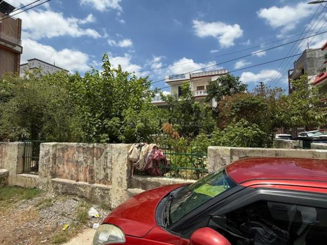 Residential Plot in Gomti Nagar for resale Lucknow. The reference number is 20657398