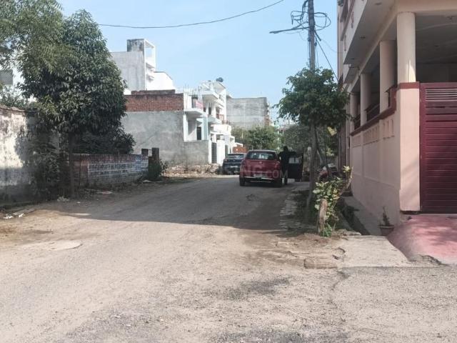 Residential Plot in Gomti Nagar for resale Lucknow. The reference number is 20660602