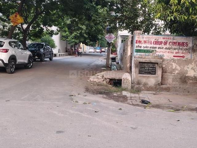 Residential Plot in Gomti Nagar for resale Lucknow. The reference number is 20632131