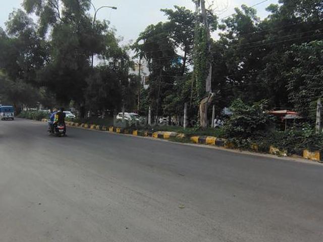 Residential Plot in Gomti Nagar for resale Lucknow. The reference number is 21047842