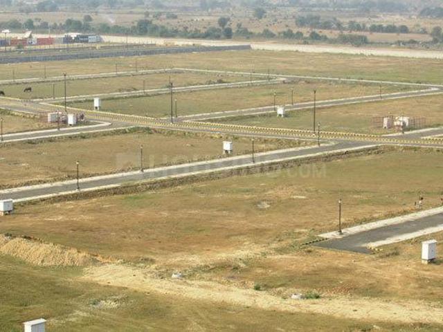 Residential Plot in Gomti Nagar for resale Lucknow. The reference number is 21360596