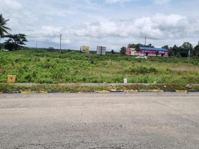Residential Plot in Gondichatnalli for resale Shivamogga. The reference number is 20874562