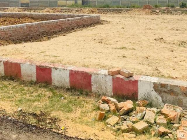 Residential Plot in Gosainganj for resale Lucknow. The reference number is 18309241