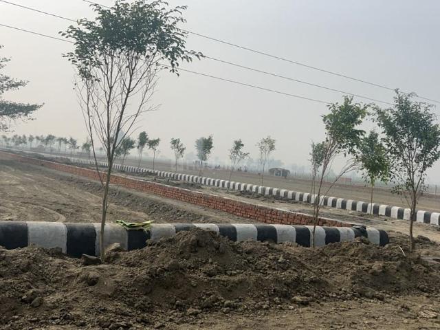 Residential Plot in Gosainganj for resale Lucknow. The reference number is 19128120