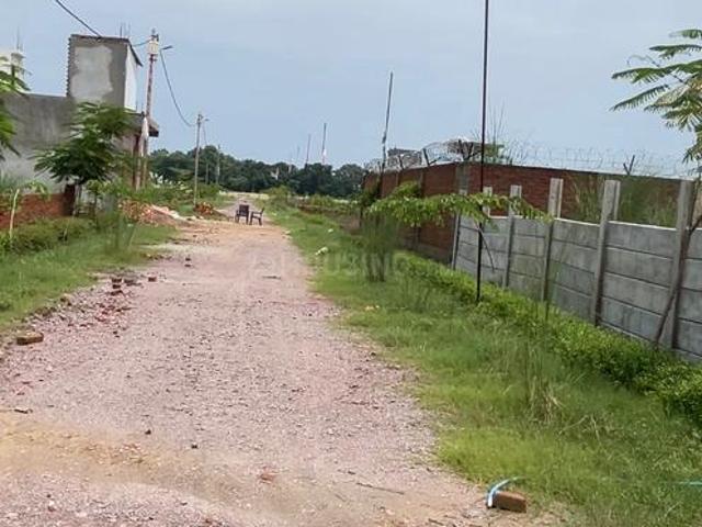 Residential Plot in Gosainganj for resale Lucknow. The reference number is 20992434