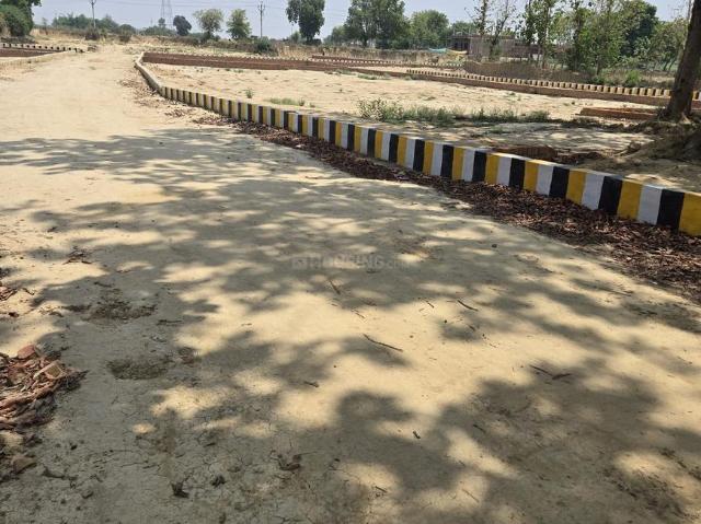 Residential Plot in Hiramanpur for resale Varanasi. The reference number is 17273368