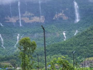 Land for sale in Igatpuri Town - Security