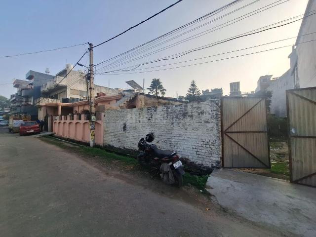 Residential Plot in Indira Nagar for resale Lucknow. The reference number is 21123234
