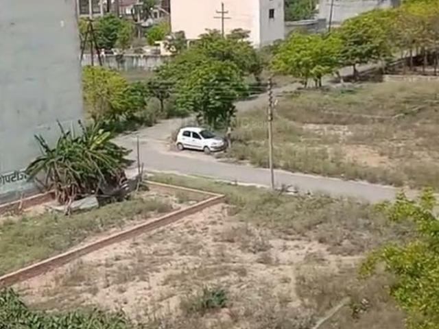 Residential Plot in Indraprashtha Yojna for resale Ghaziabad. The reference number is 19856172