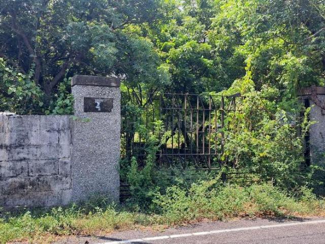 Residential Plot in Injambakkam for resale Chennai. The reference number is 20180721