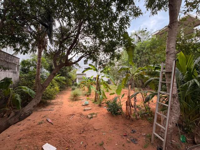 Residential Plot in Injambakkam for resale Chennai. The reference number is 20786289