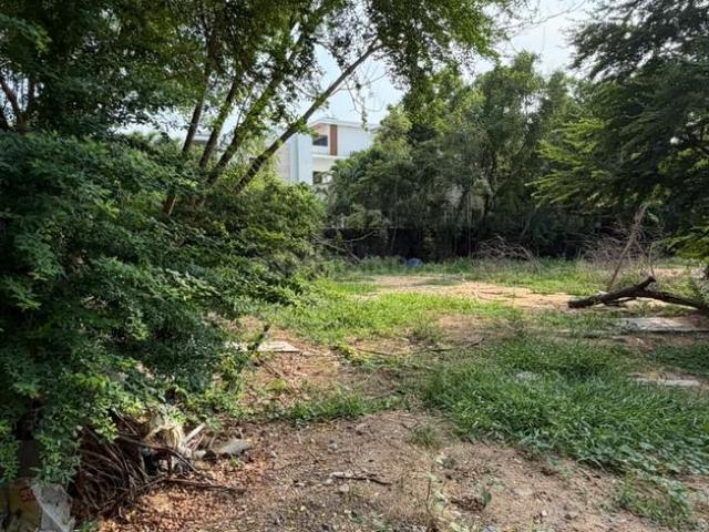 Residential Plot in Injambakkam for resale Chennai. The reference number is 21160275