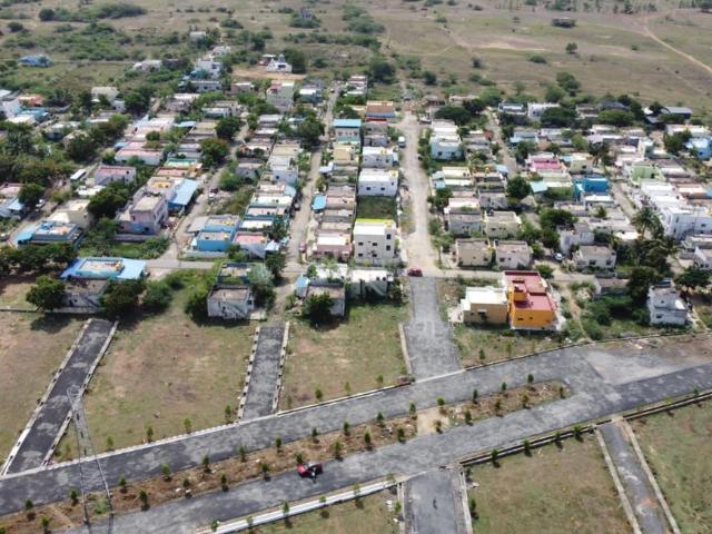 Residential Plot in Irungattukottai for resale Chennai. The reference number is 19238366