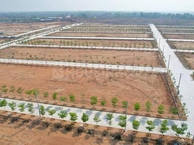 Residential Plot in Isnapur for resale Sangareddy. The reference number is 21100213