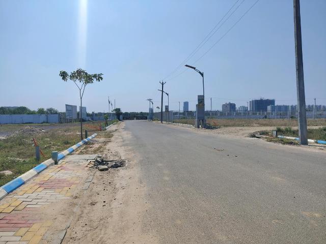Residential Plot in Panaiyur, Sholinganallur for resale Chennai. The reference number is 17473597
