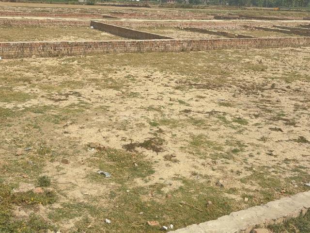 Residential Plot in Jairampur for resale Varanasi. The reference number is 20596907