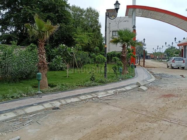 Residential Plot in Jait for resale Vrindavan. The reference number is 15881180
