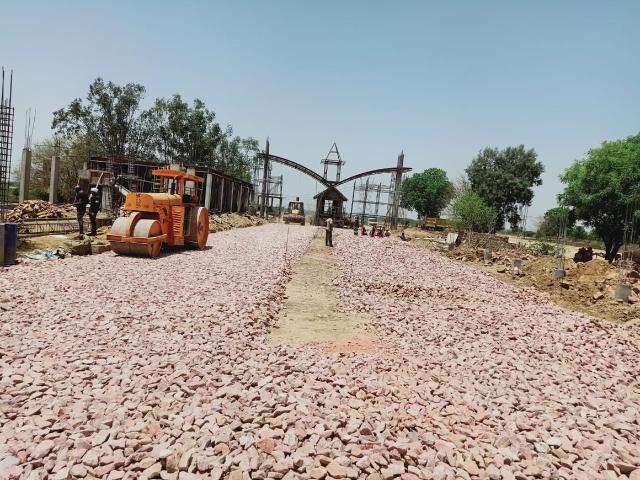 Residential Plot in Jait for resale Vrindavan. The reference number is 16320632