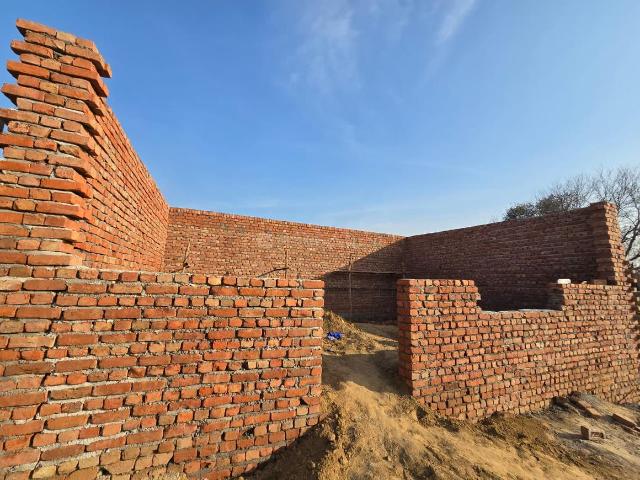 Residential Plot in Jait for resale Vrindavan. The reference number is 18444447