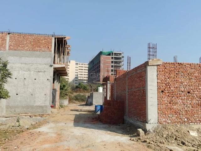 Residential Plot in Jait for resale Vrindavan. The reference number is 19790081