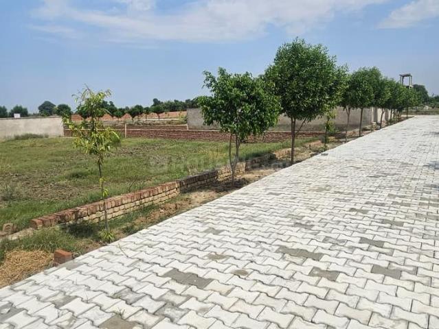 Residential Plot in Jait for resale Vrindavan. The reference number is 19913637