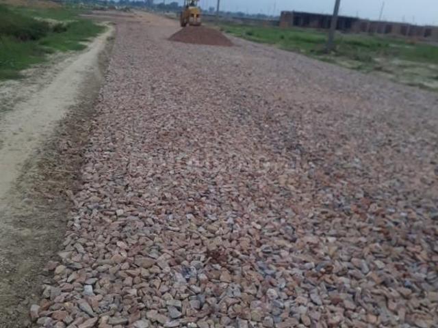 Residential Plot in Jait for resale Vrindavan. The reference number is 20456518