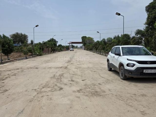 Residential Plot in Jait for resale Vrindavan. The reference number is 20554794