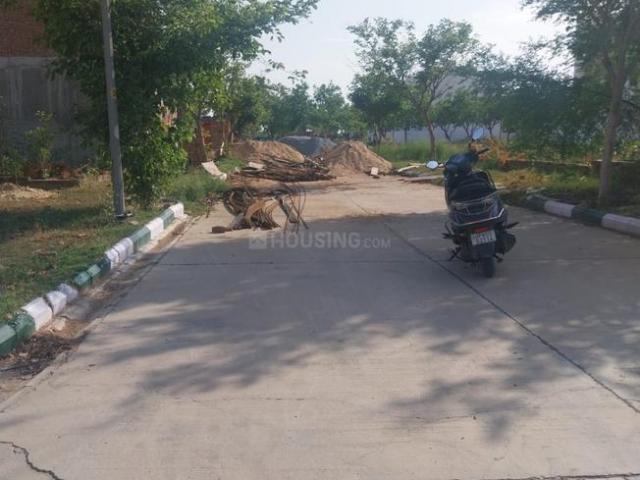 Residential Plot in Jait for resale Vrindavan. The reference number is 20563596