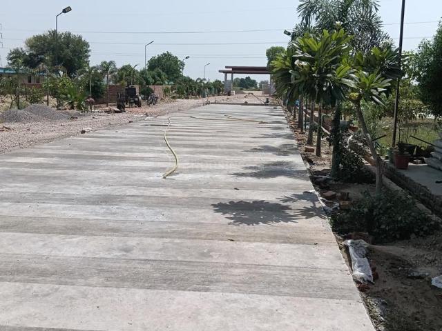 Residential Plot in Jait for resale Vrindavan. The reference number is 20283926